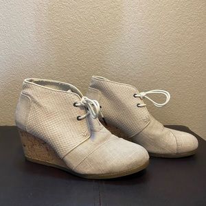 Toms Wedge Booties